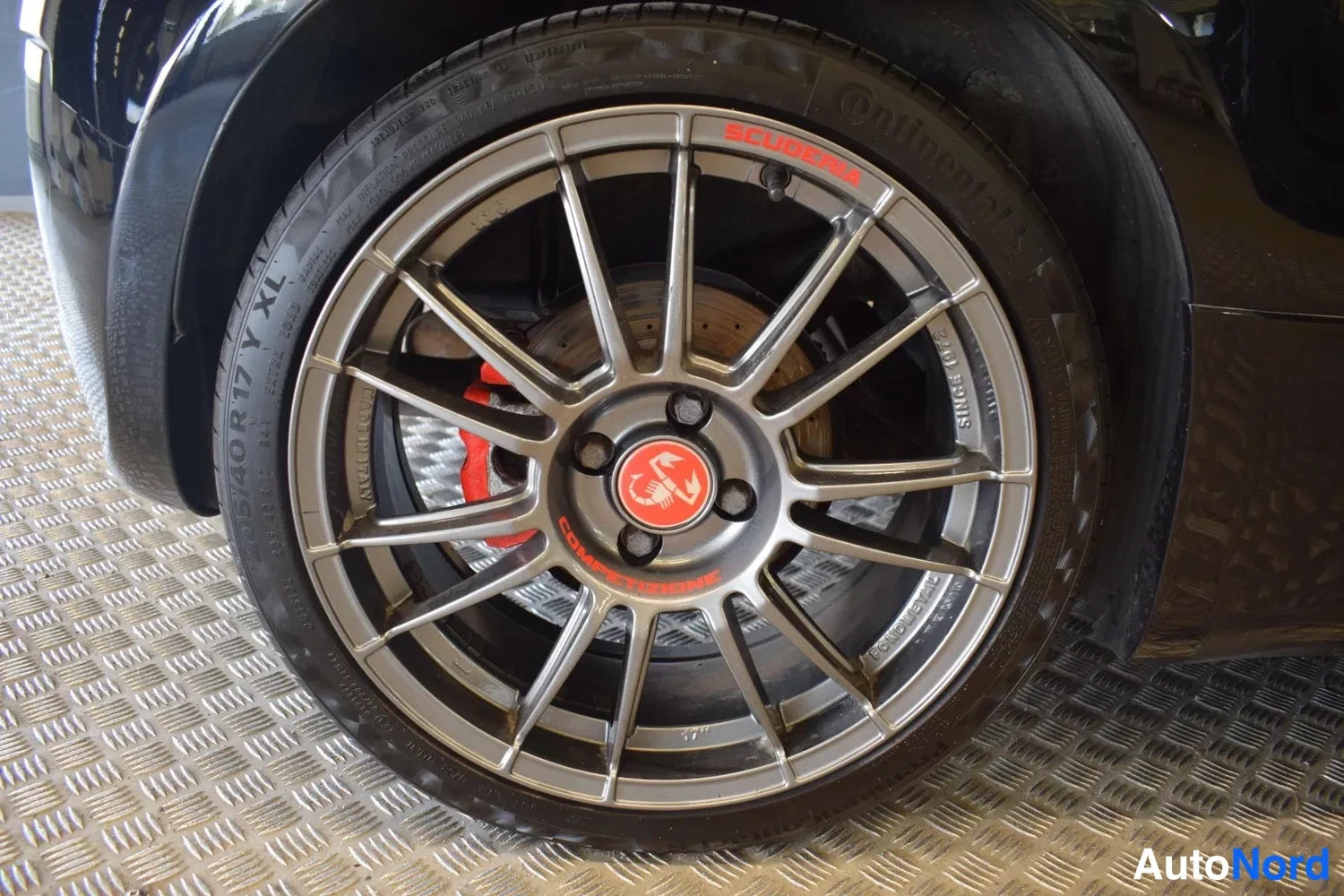 Musta Fiat 500 2015, ulkokuva 21 – Raisio