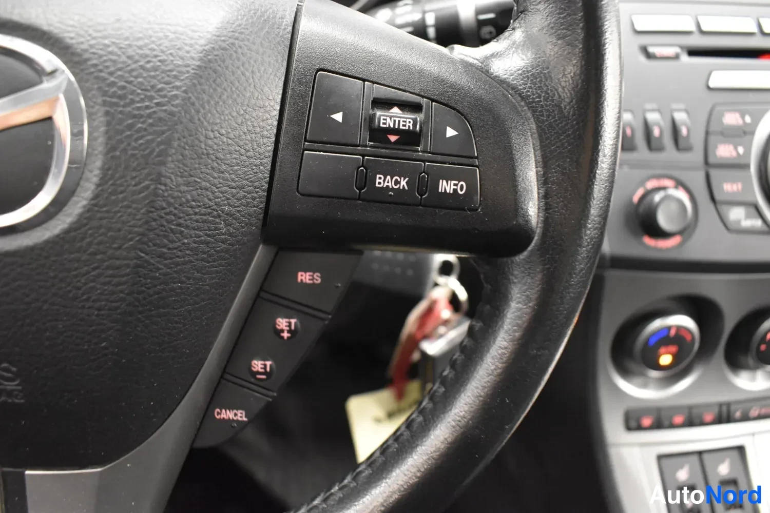 Harmaa Mazda 3 2010, ulkokuva 16 – Raisio