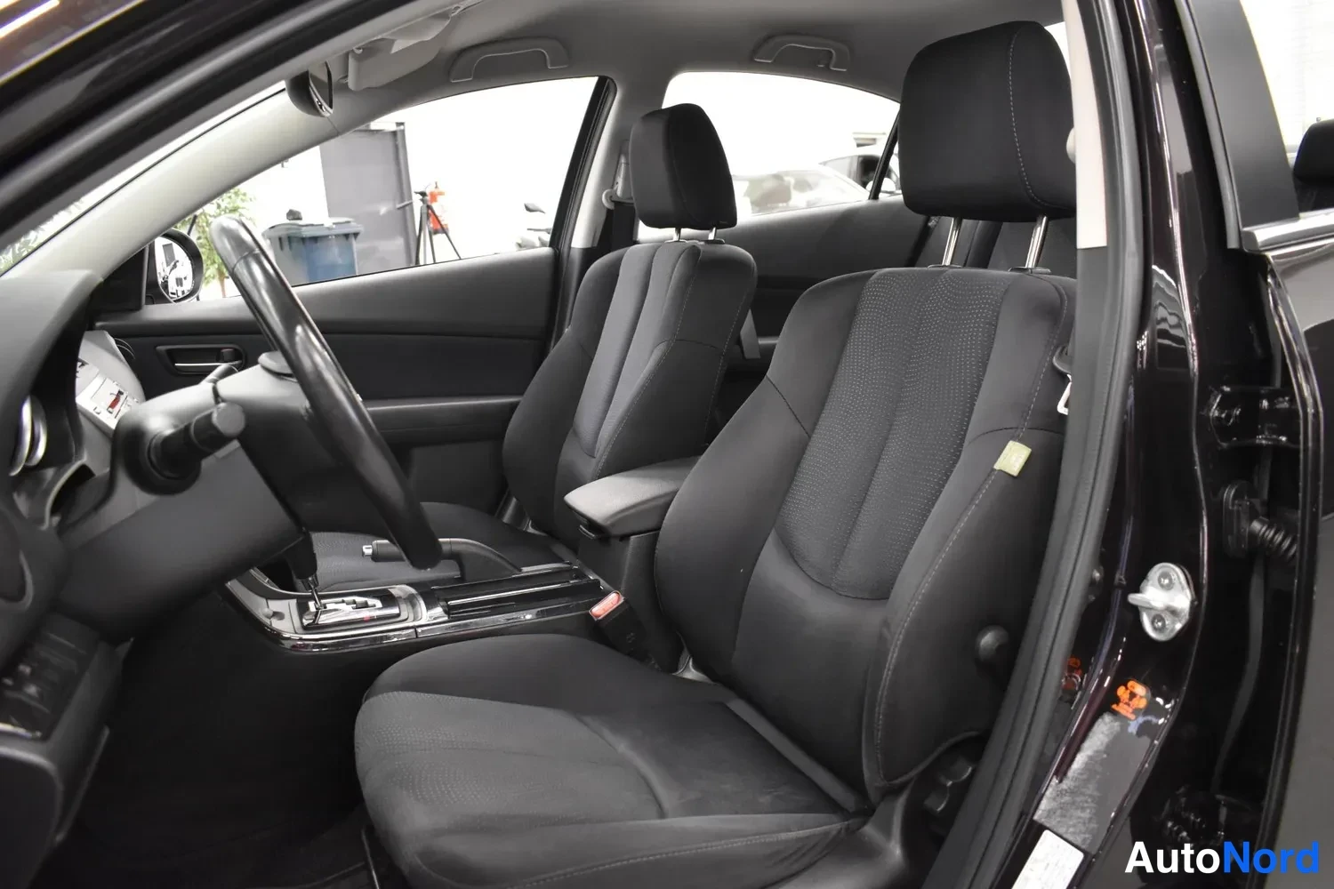 Punainen Mazda 6 2009, ulkokuva 7 – Raisio
