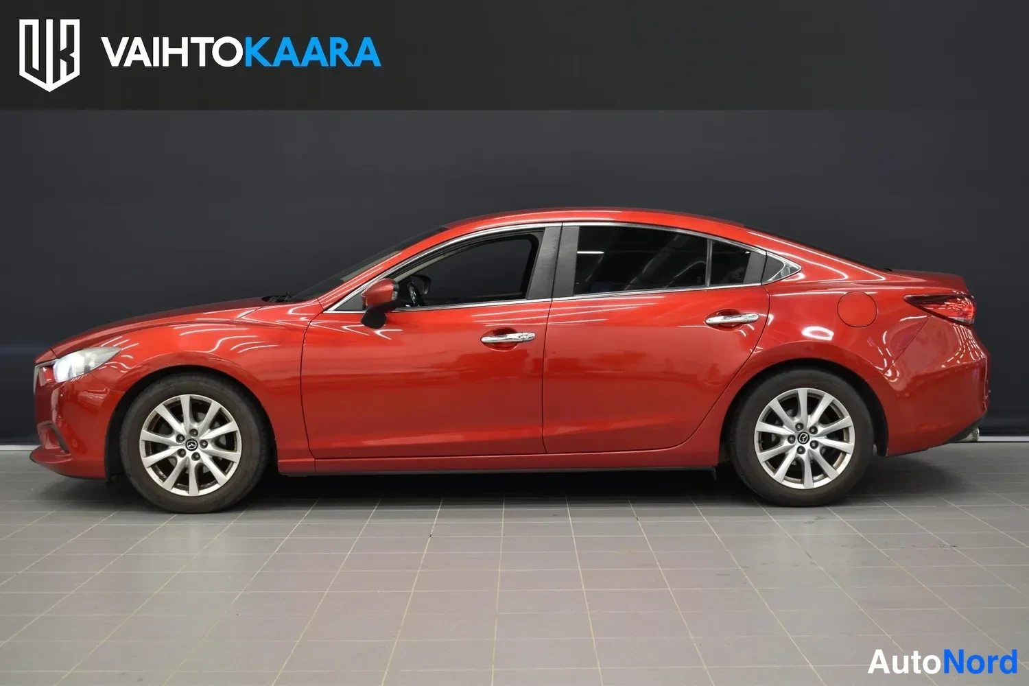 Punainen Mazda 6 2013, ulkokuva 2 – Raisio
