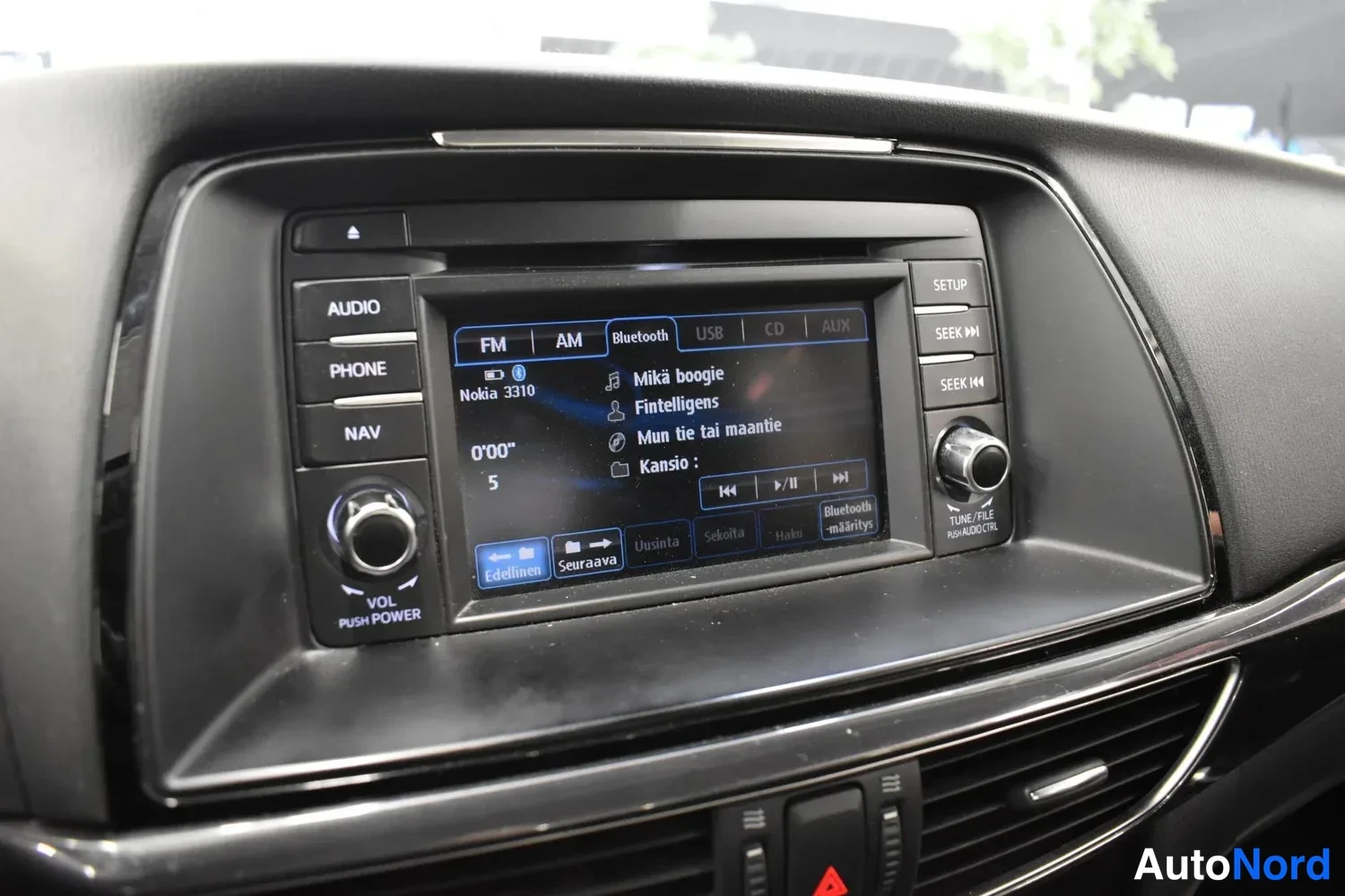 Punainen Mazda 6 2013, ulkokuva 16 – Raisio