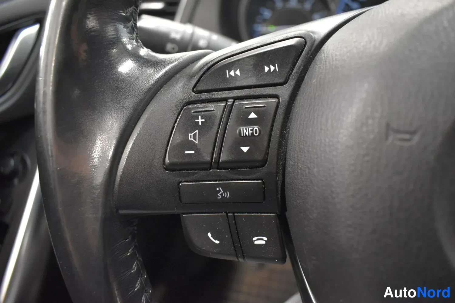 Punainen Mazda 6 2013, ulkokuva 21 – Raisio