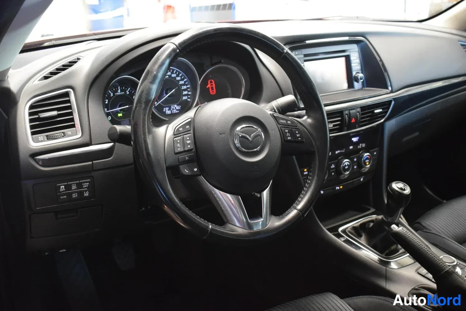 Punainen Mazda 6 2013, ulkokuva 7 – Raisio