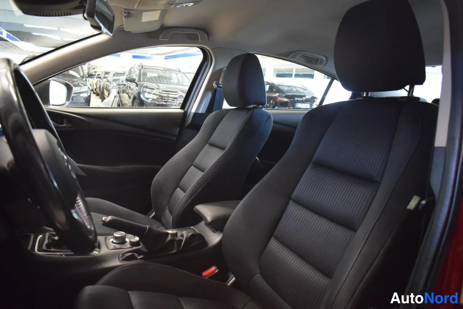 Punainen Mazda 6 2013, ulkokuva 9 – Raisio