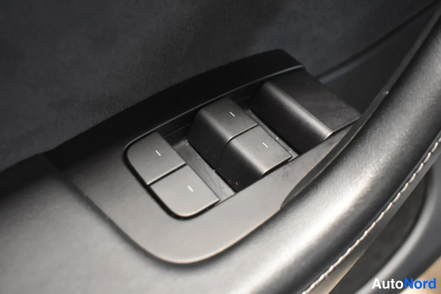 Hopea Tesla Model Y Performance 2023, ulkokuva 18 – Raisio