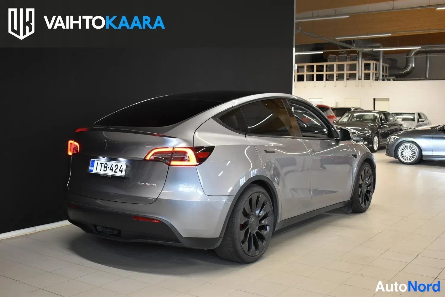 Hopea Tesla Model Y Performance 2023, ulkokuva 4 – Raisio