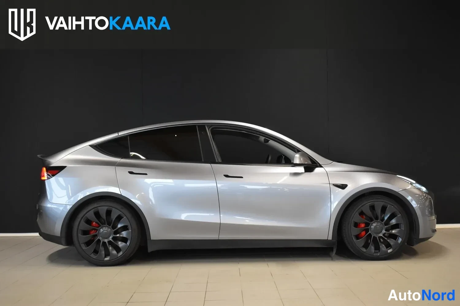 Hopea Tesla Model Y Performance 2023, ulkokuva 5 – Raisio