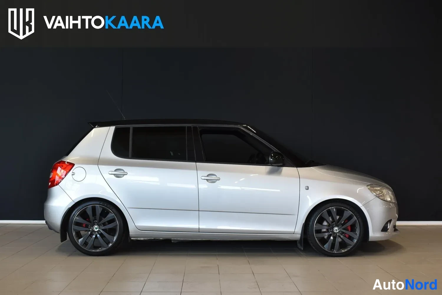 Harmaa Skoda Fabia 2011, ulkokuva 4 – Raisio