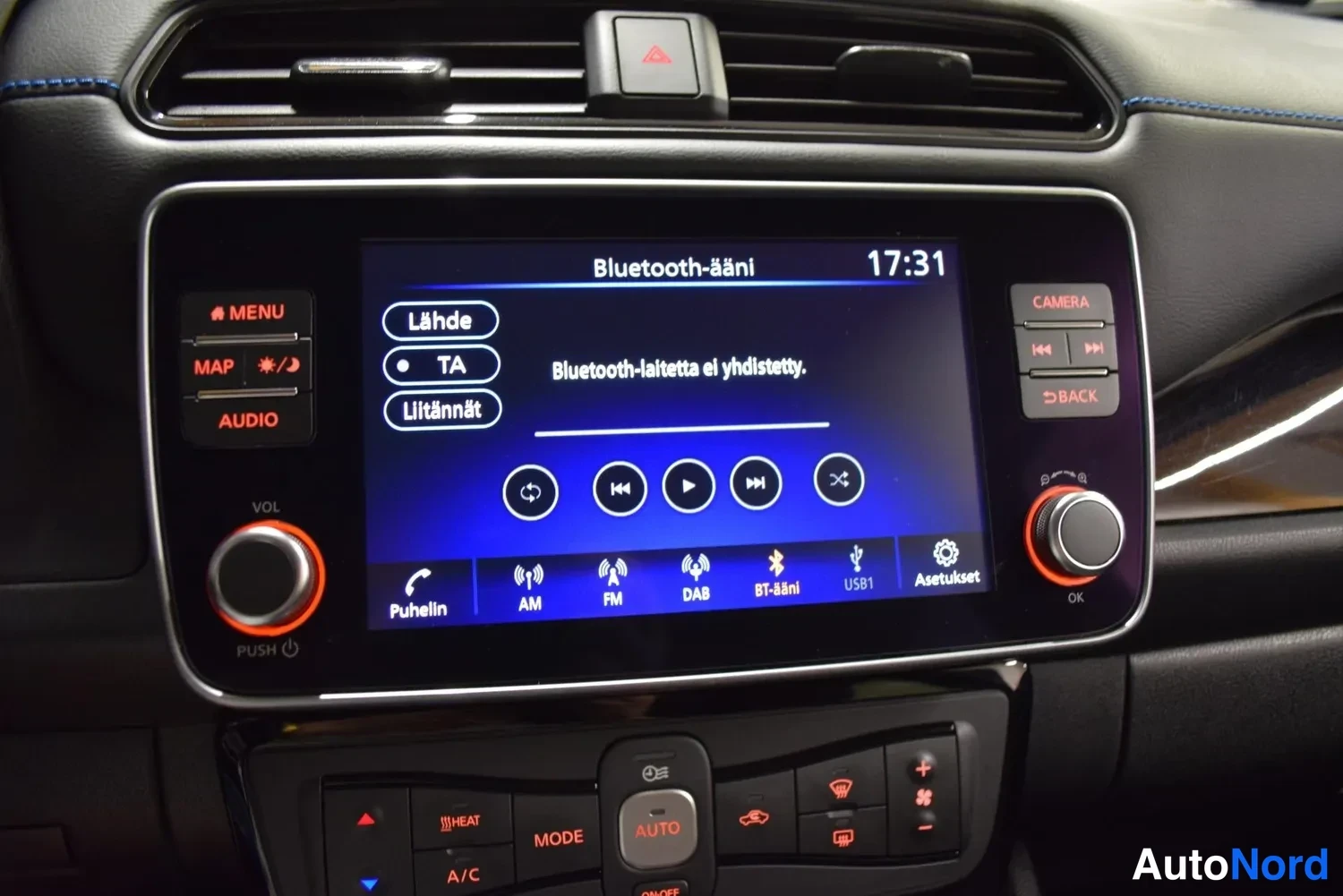 Musta Nissan Leaf 2023, ulkokuva 21 – Raisio