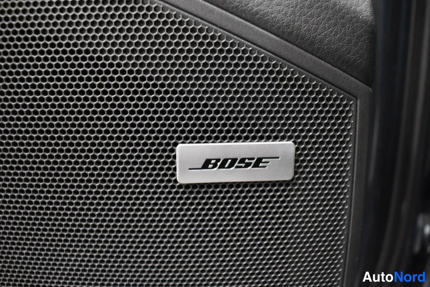 Sininen Porsche Cayenne 2019, ulkokuva 13 – Raisio