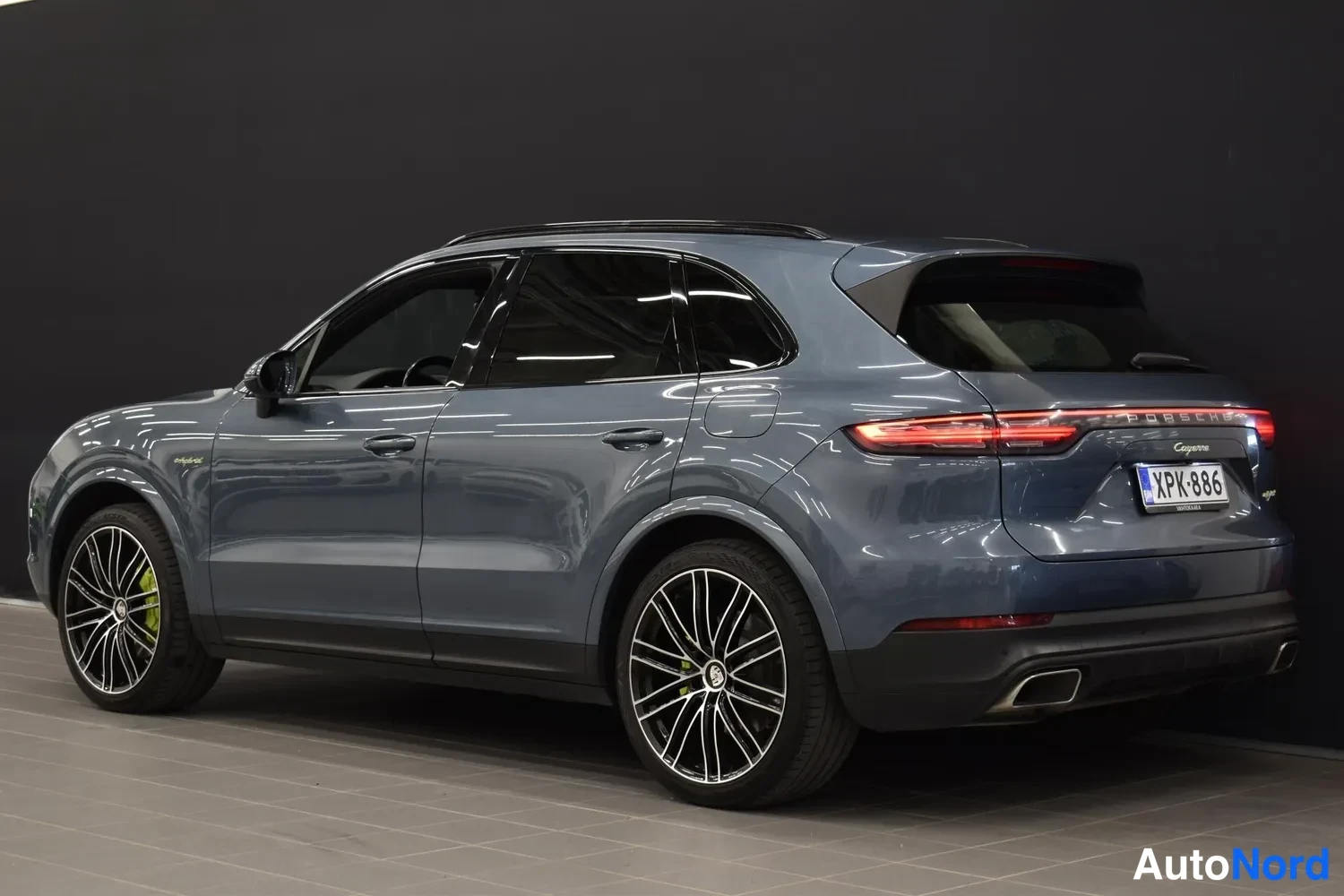 Sininen Porsche Cayenne 2019, ulkokuva 3 – Raisio