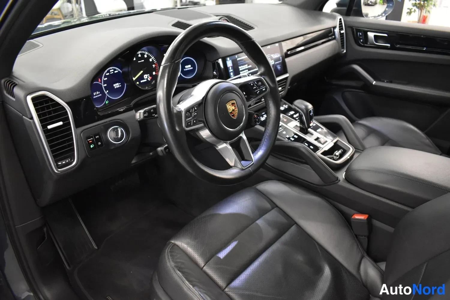 Sininen Porsche Cayenne 2019, ulkokuva 8 – Raisio