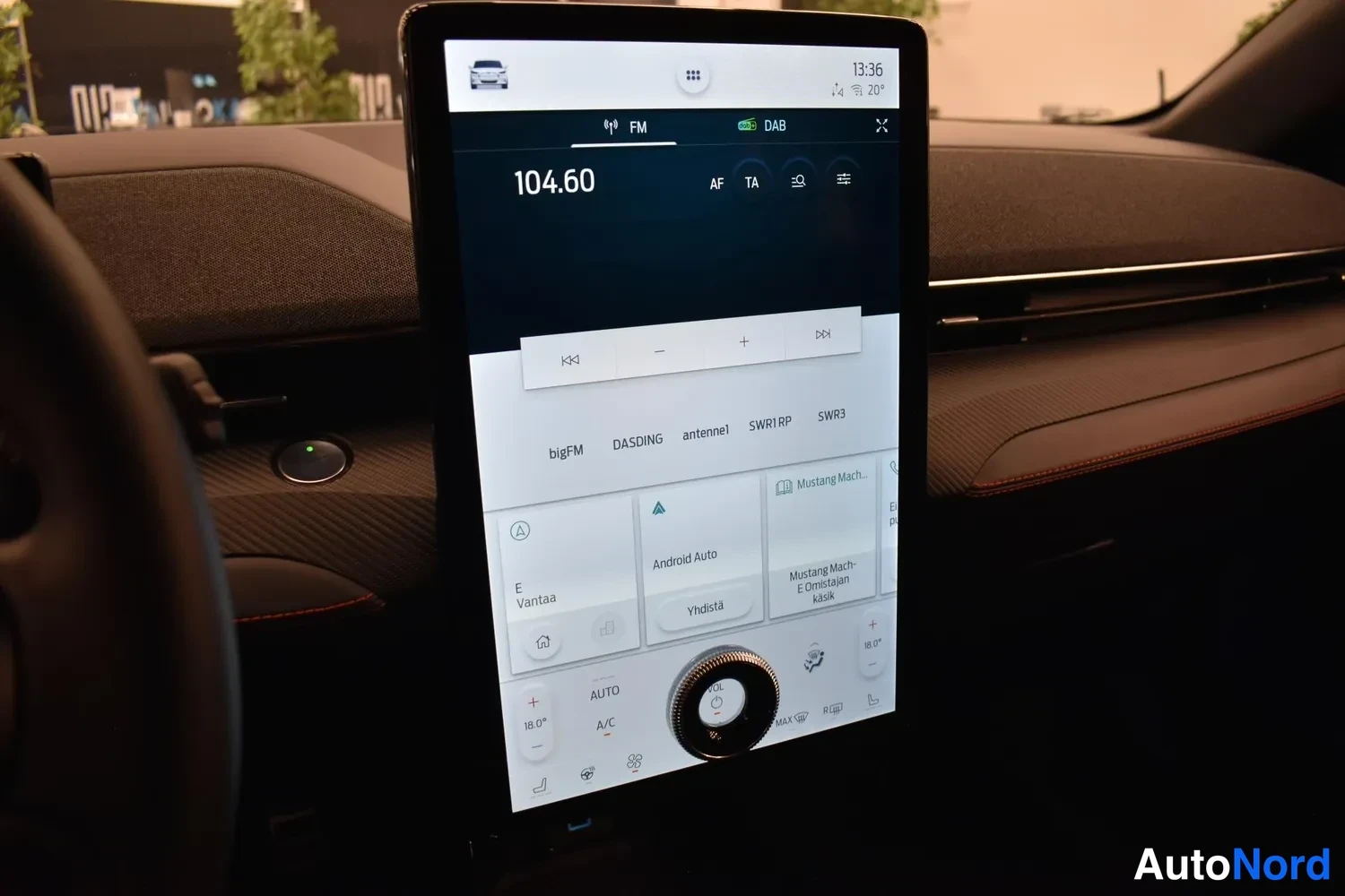 Valkoinen Ford Mustang Mach-E 2023, ulkokuva 13 – Raisio
