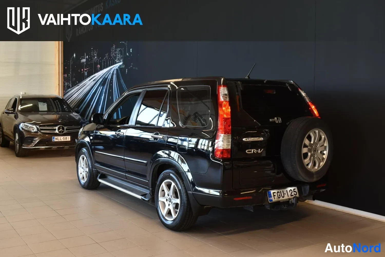 Musta Honda CR-V 2005, ulkokuva 3 – Raisio