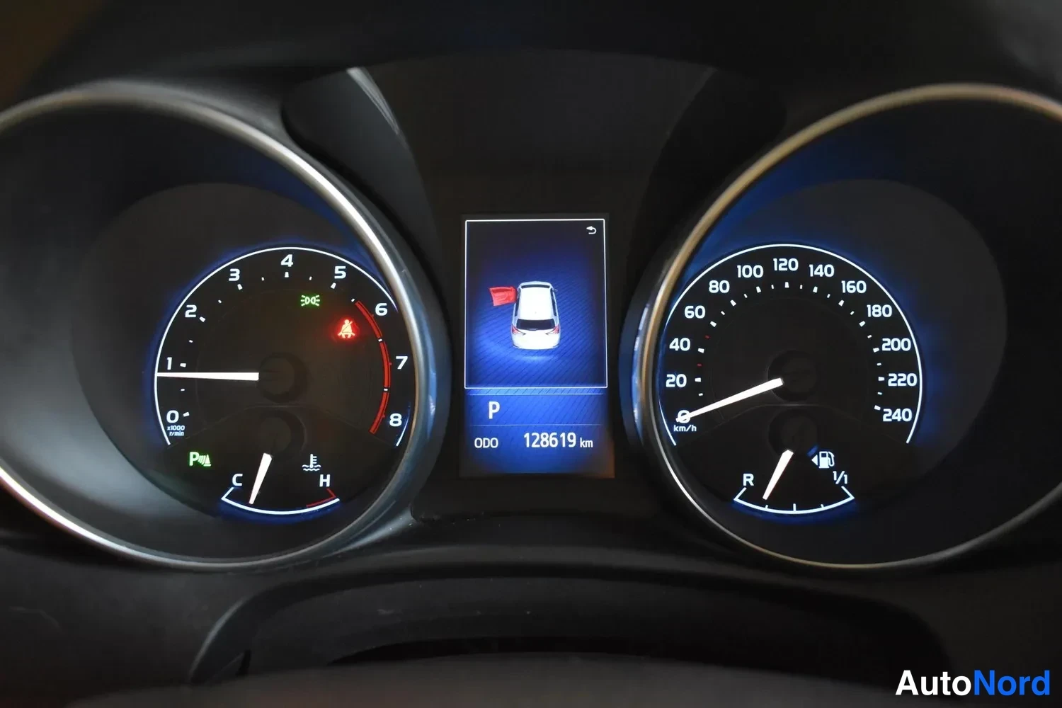 Harmaa Toyota Auris 2016, ulkokuva 22 – Raisio