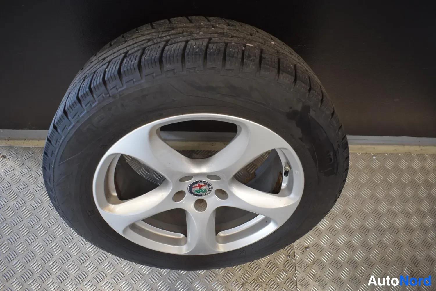 Valkoinen Alfa Romeo Stelvio 2017, ulkokuva 29 – Raisio