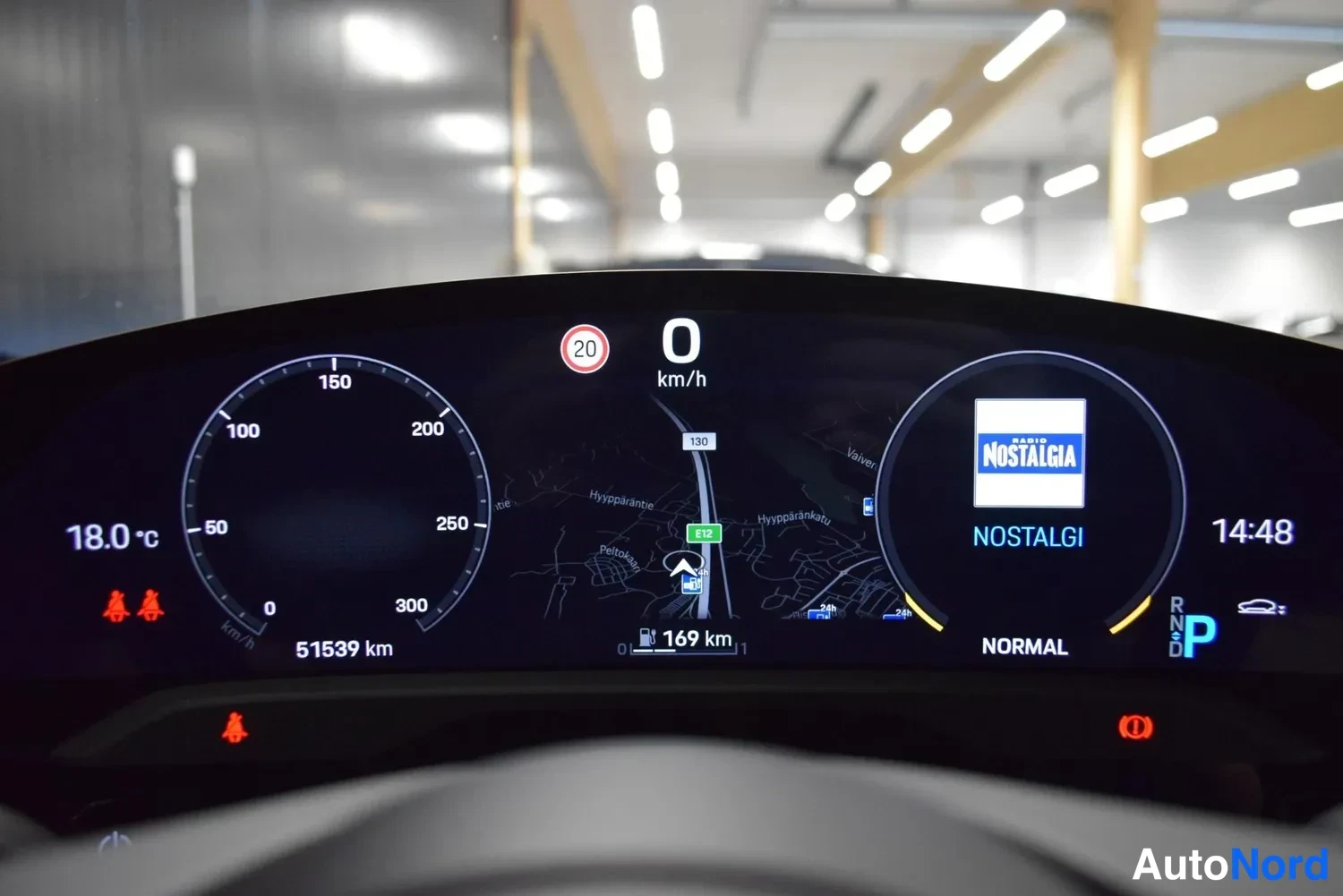 Musta Porsche Taycan 4 2022, ulkokuva 16 – Raisio