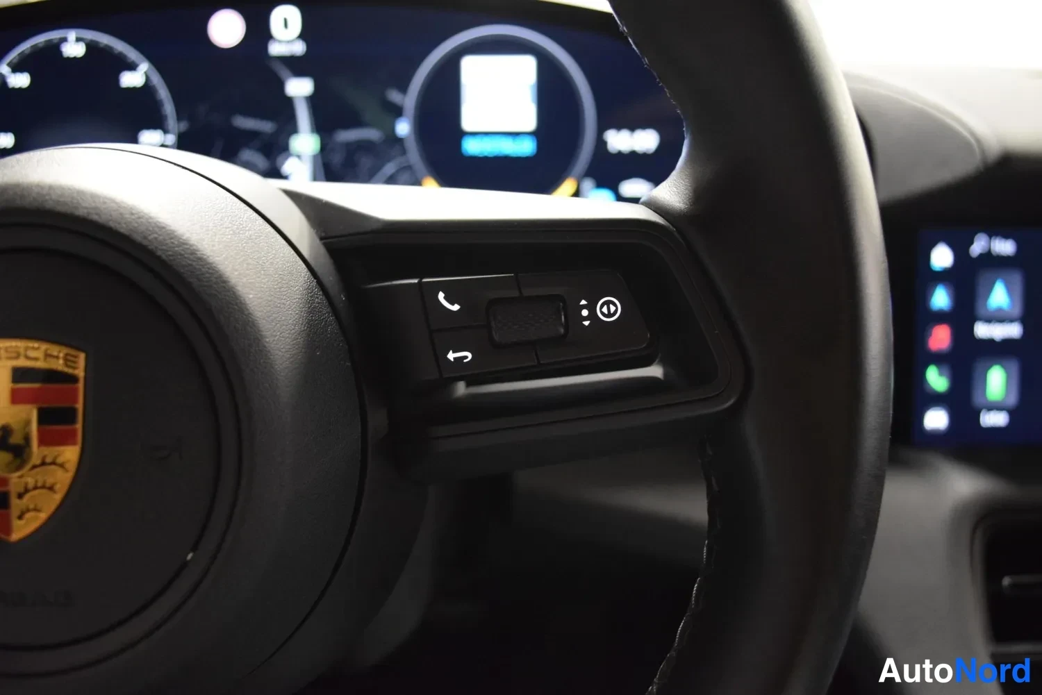 Musta Porsche Taycan 4 2022, ulkokuva 18 – Raisio