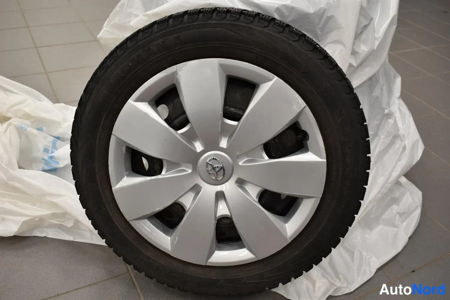 Sininen Toyota Auris 2011, yksityiskohta, kuva 8