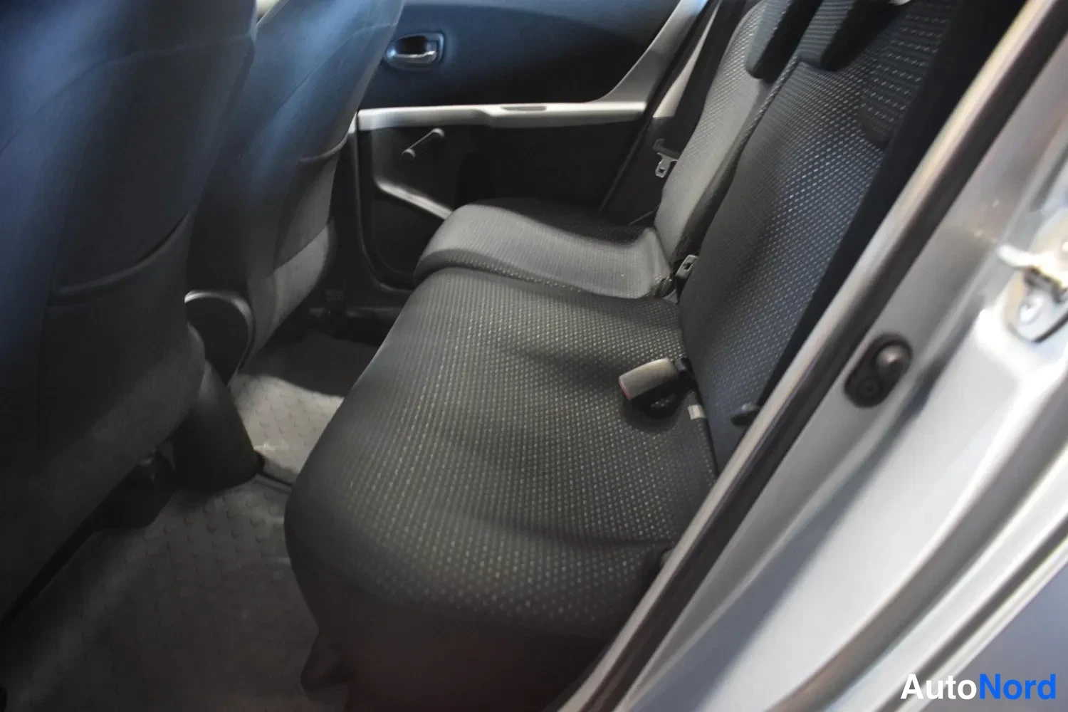 Hopea Toyota Yaris 2010, ulkokuva 17 – Raisio