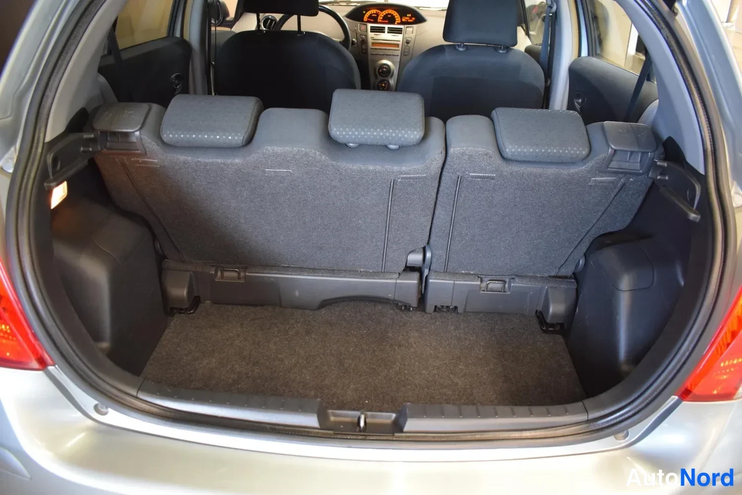 Hopea Toyota Yaris 2010, ulkokuva 18 – Raisio