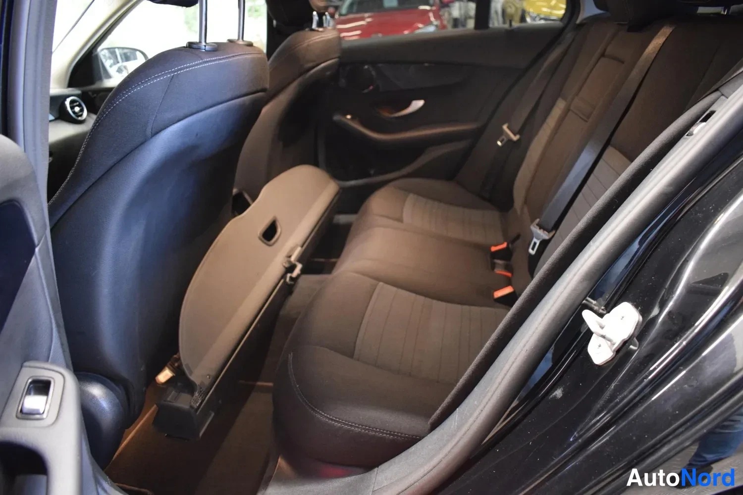 Musta Mercedes-Benz C 200 BlueTEC 2015, ulkokuva 17 – Raisio