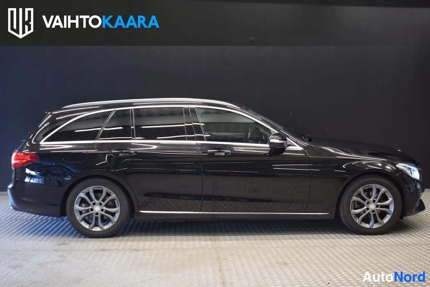 Musta Mercedes-Benz C 200 BlueTEC 2015, ulkokuva 5 – Raisio