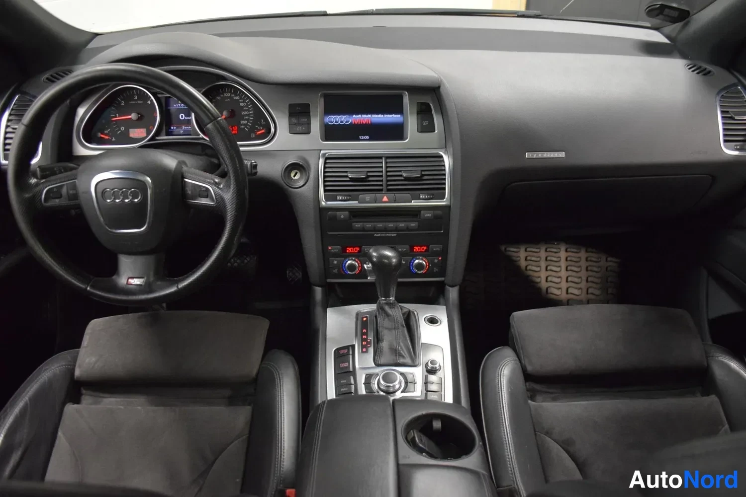 Harmaa Audi Q7 2008, ulkokuva 18 – Raisio
