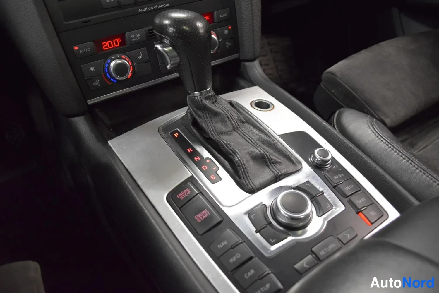Harmaa Audi Q7 2008, ulkokuva 27 – Raisio