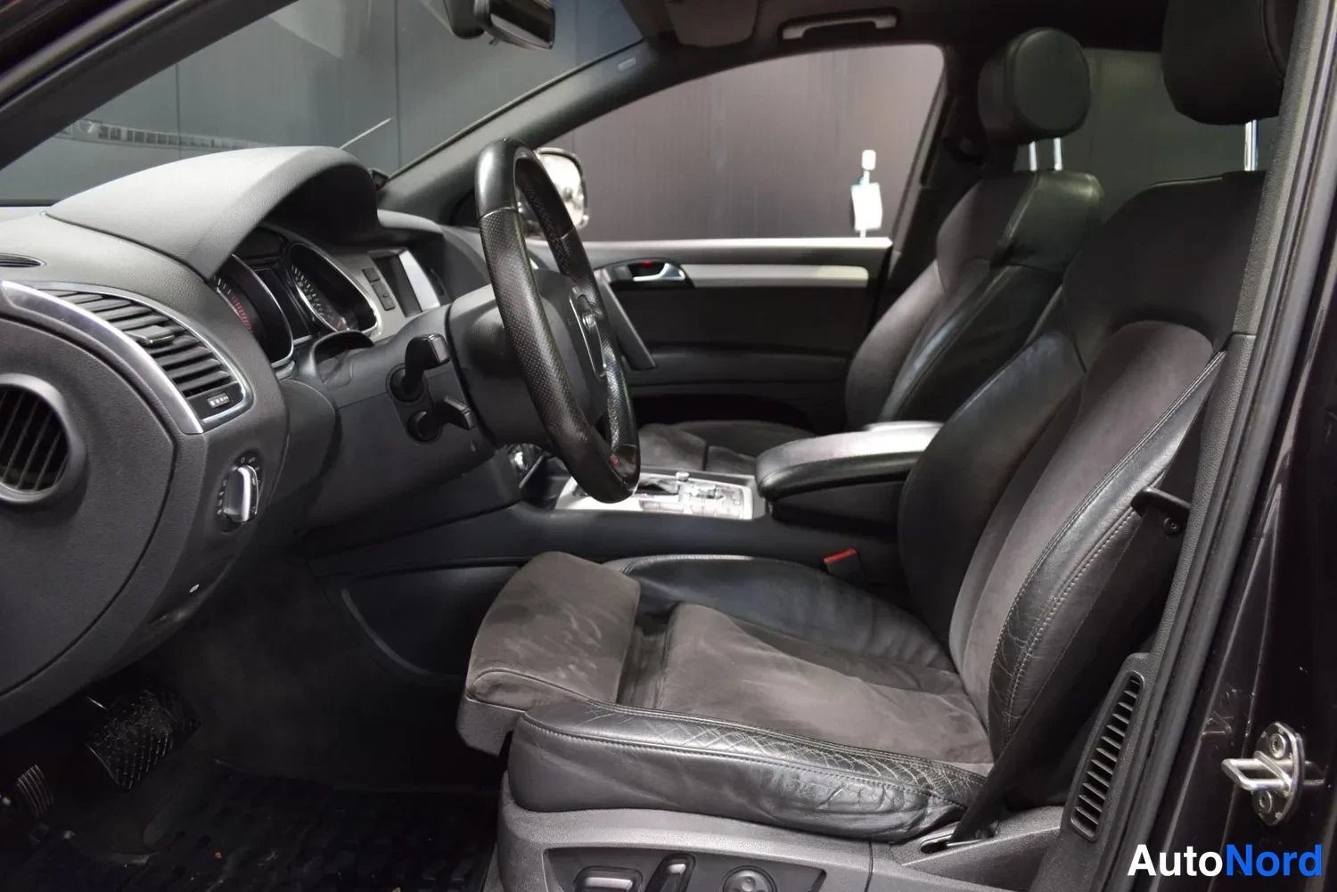 Harmaa Audi Q7 2008, ulkokuva 7 – Raisio