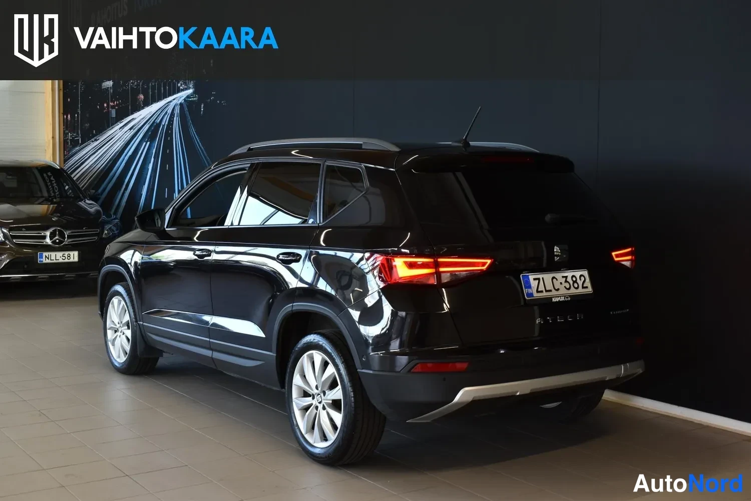 Musta Seat Ateca 2017, ulkokuva 3 – Raisio