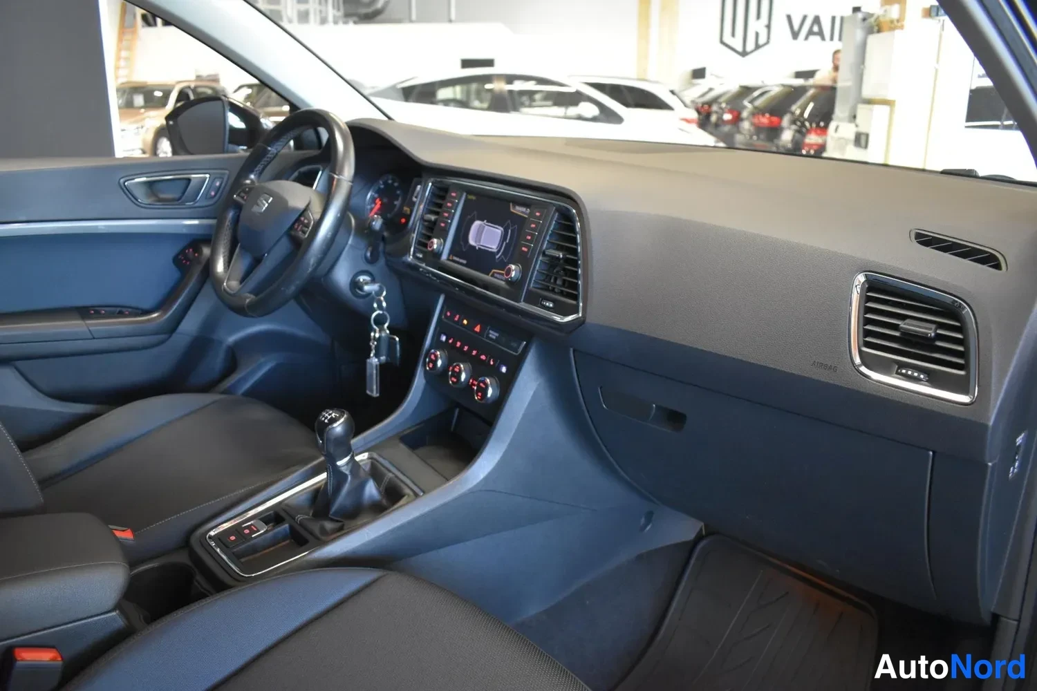 Musta Seat Ateca 2017, ulkokuva 9 – Raisio