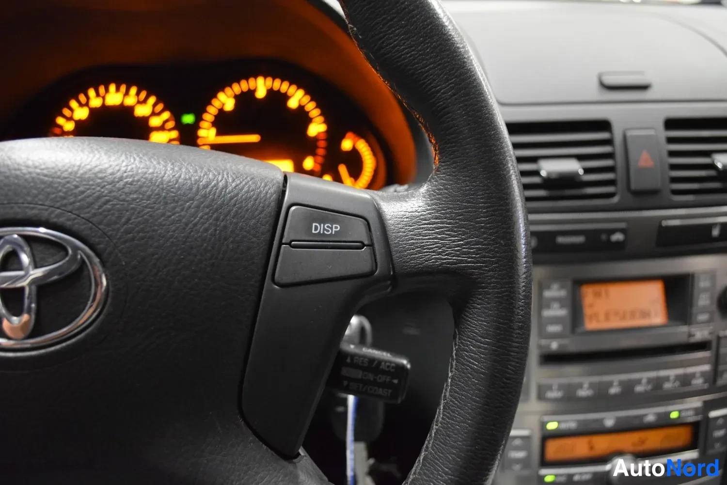 Musta Toyota Avensis 2008, ulkokuva 18 – Raisio