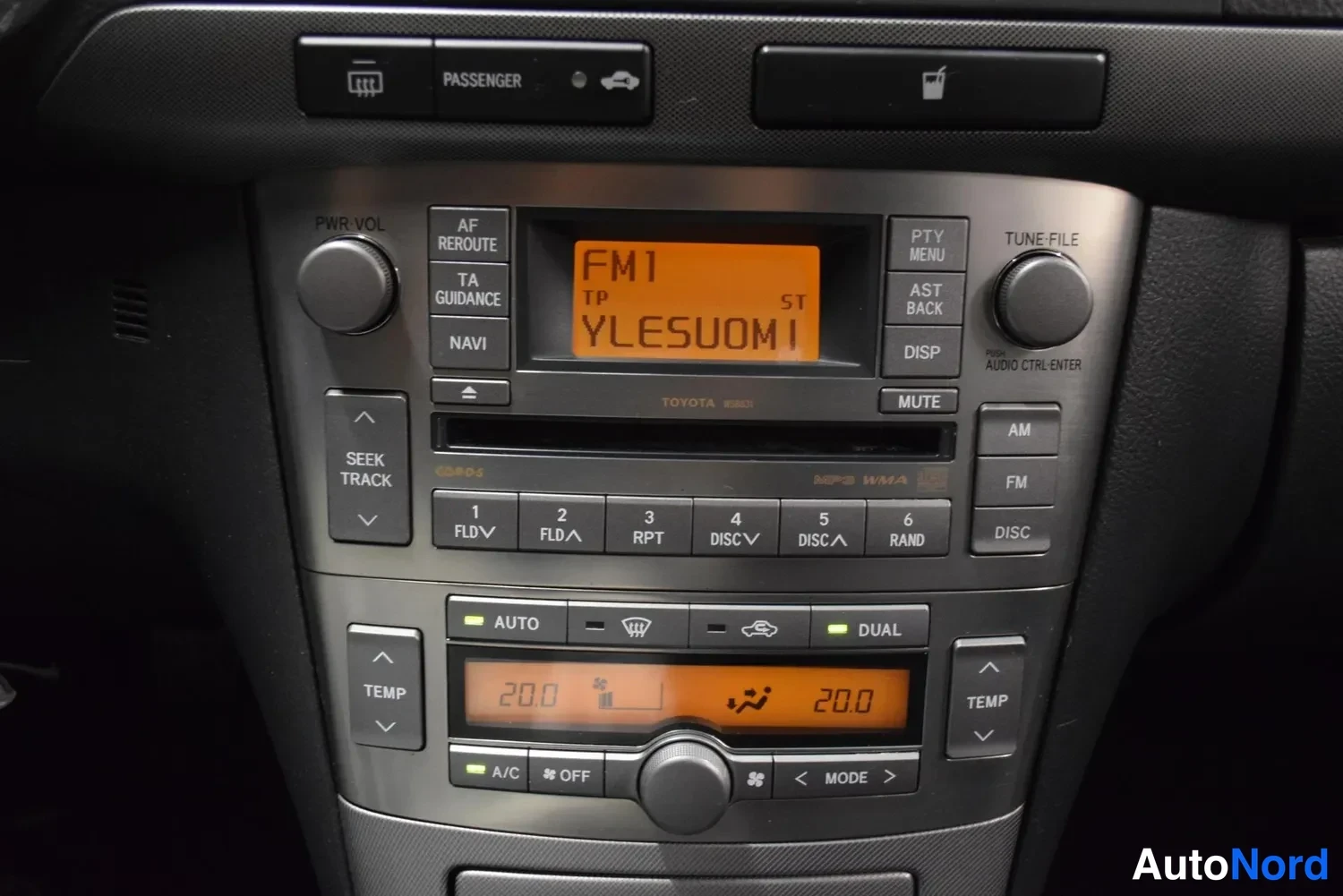Musta Toyota Avensis 2008, ulkokuva 19 – Raisio
