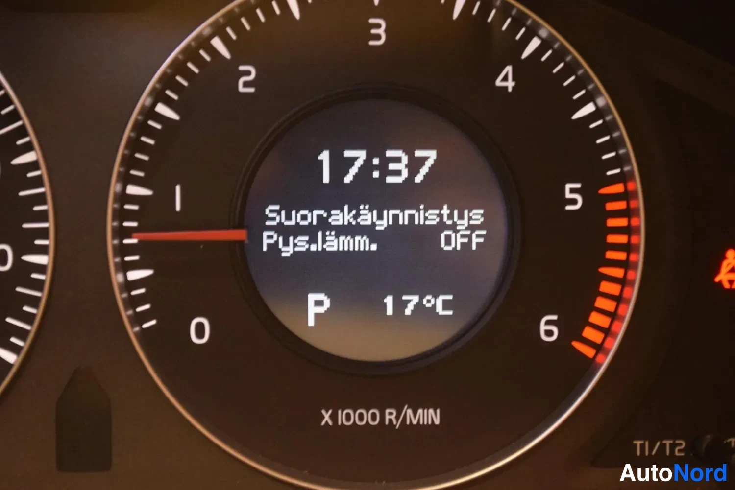 Harmaa Volvo V70 2008, ulkokuva 23 – Raisio