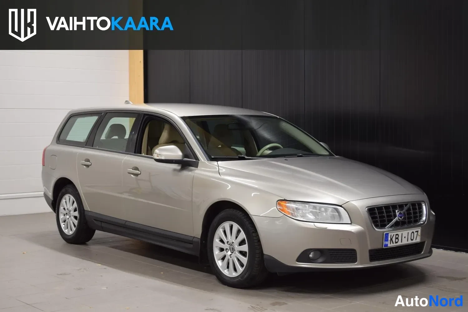 Harmaa Volvo V70 2008, ulkokuva 6 – Raisio