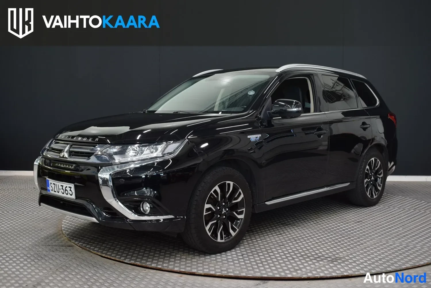 Mitsubishi Outlander PHEV Instyle Navi 4WD 2016