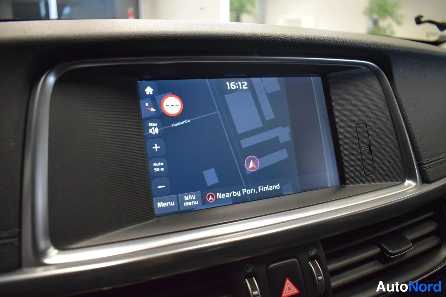 Hopea Kia Optima 2016, kuva 23