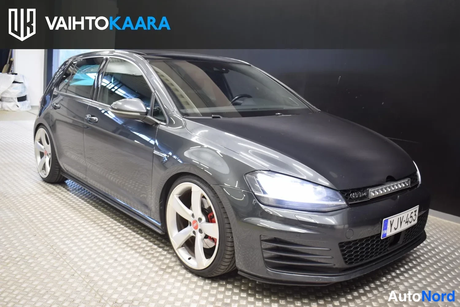 Musta Volkswagen Golf 2014, ulkokuva 6 – Raisio