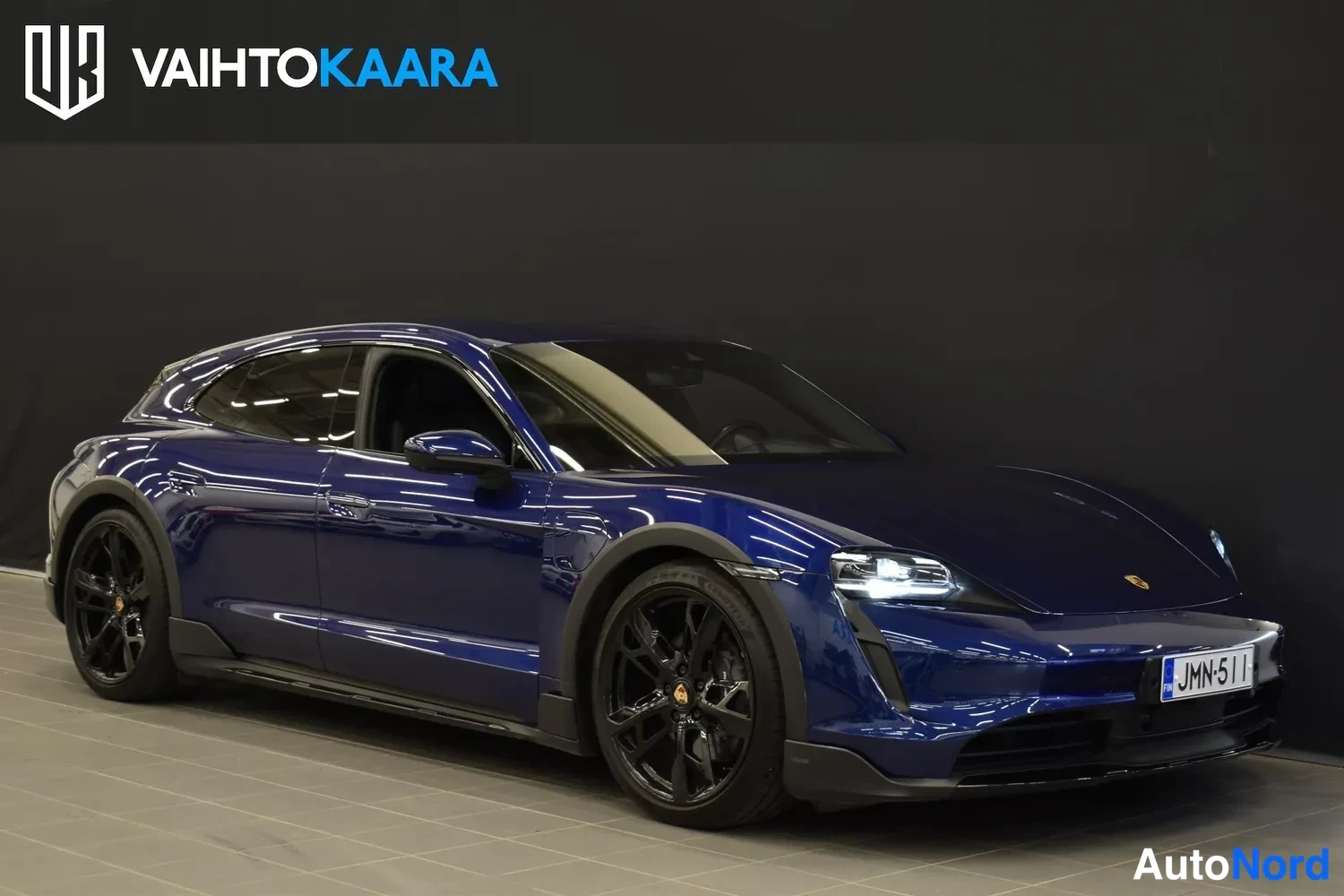 Sininen Porsche Taycan 4 2023, ulkokuva 4 – Raisio