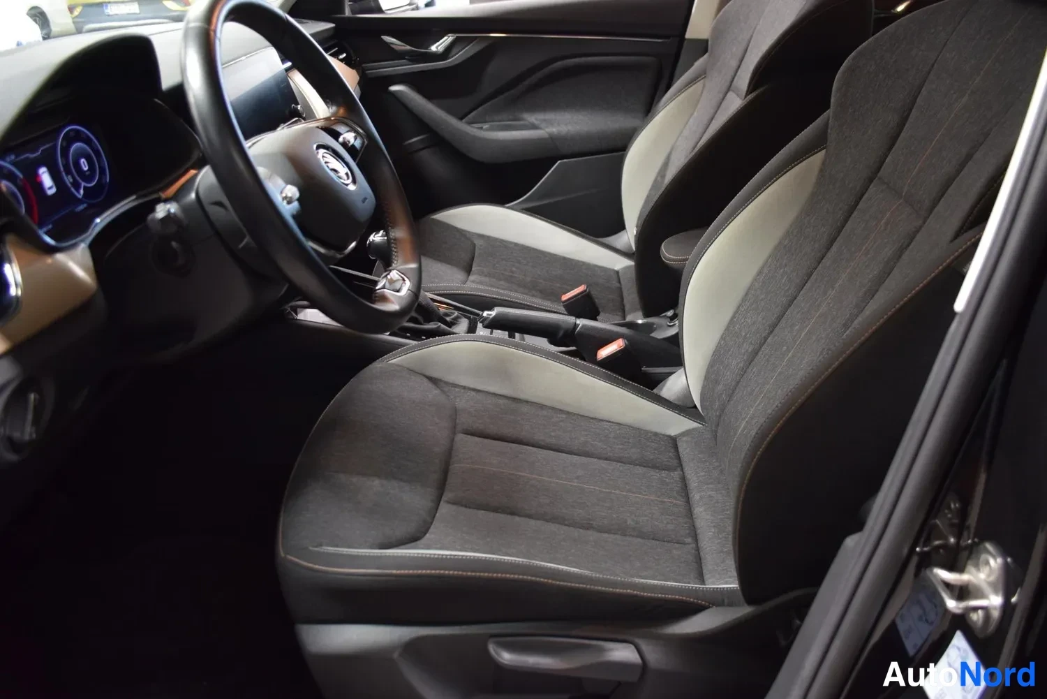 Musta Skoda Kamiq 2021, ulkokuva 8 – Raisio