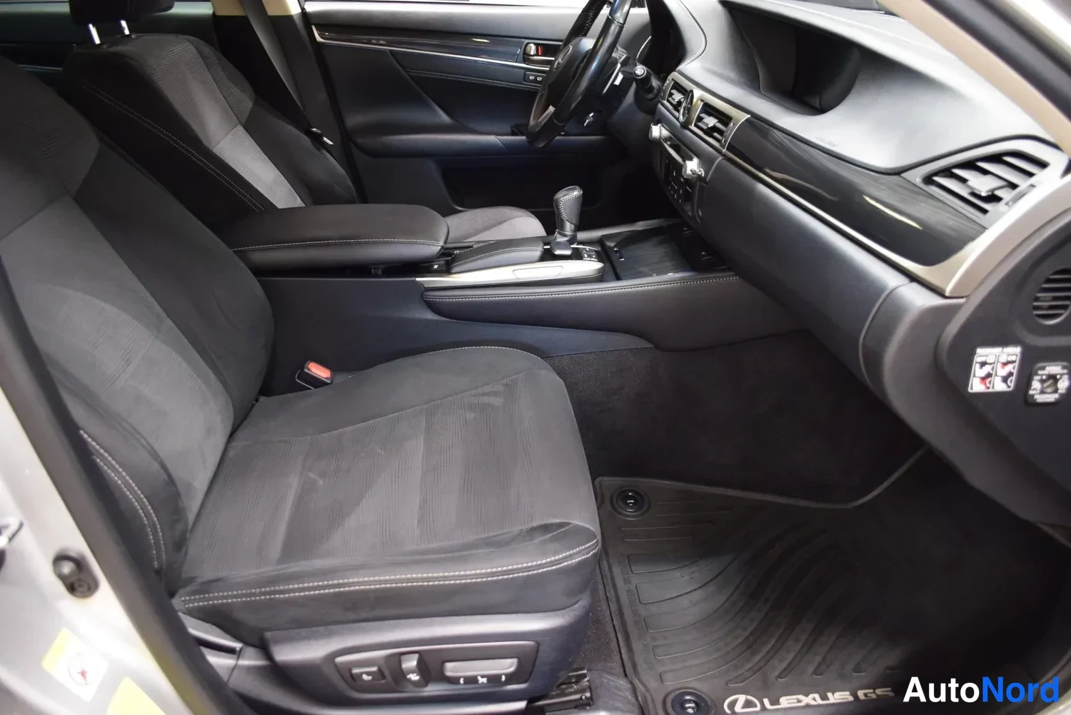 Hopea Lexus GS 2017, ulkokuva 11 – Raisio