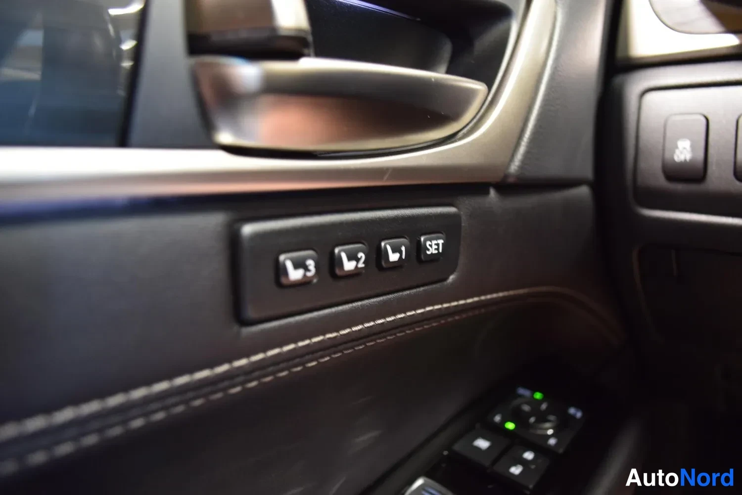Hopea Lexus GS 2017, ulkokuva 18 – Raisio