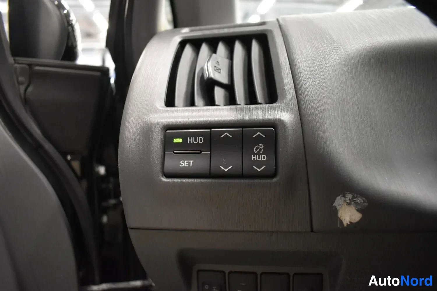 Musta Toyota Prius+ 2013, ulkokuva 11 – Raisio