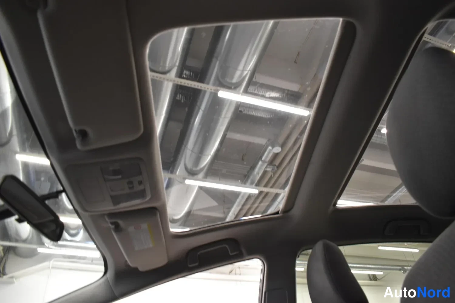 Musta Toyota Prius+ 2013, ulkokuva 10 – Raisio