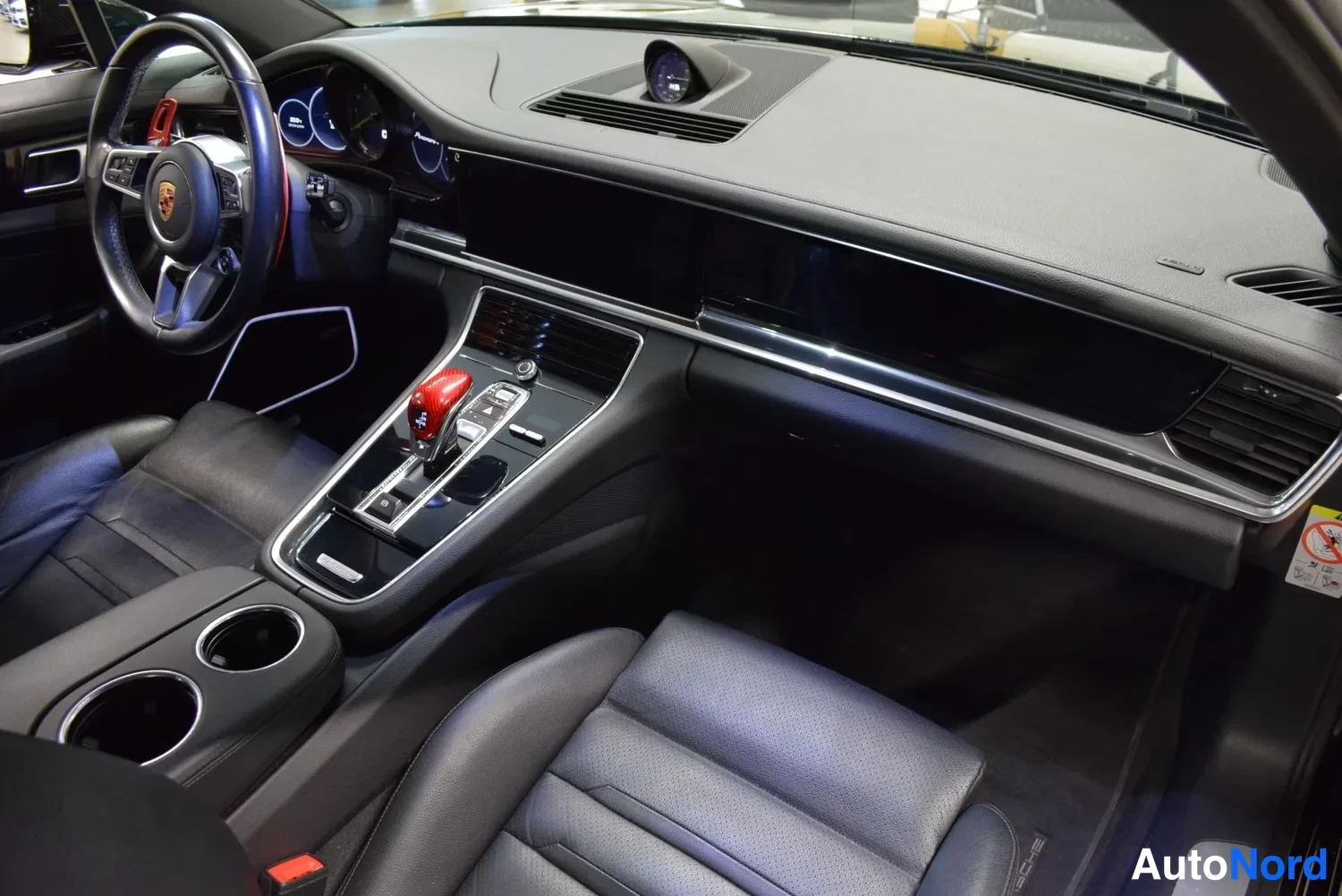 Musta Porsche Panamera 4 E-Hybrid 2018, ulkokuva 11 – Raisio
