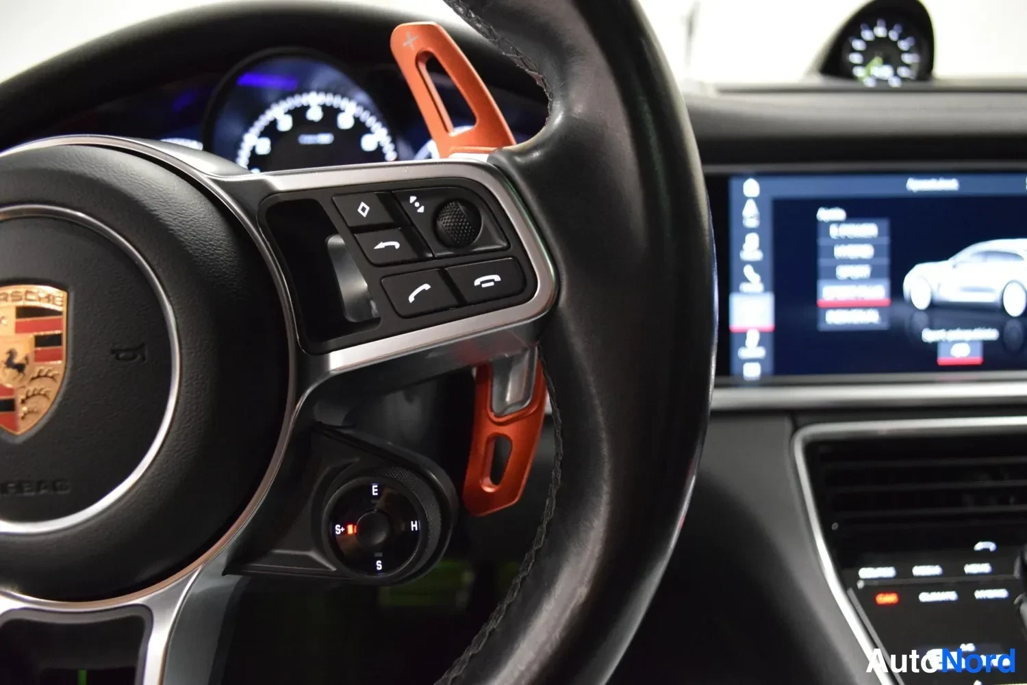 Musta Porsche Panamera 4 E-Hybrid 2018, ulkokuva 19 – Raisio