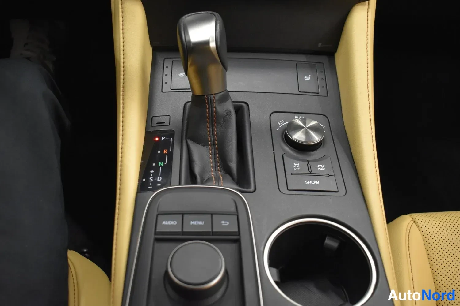 Musta Lexus RC 2017, ulkokuva 16 – Raisio