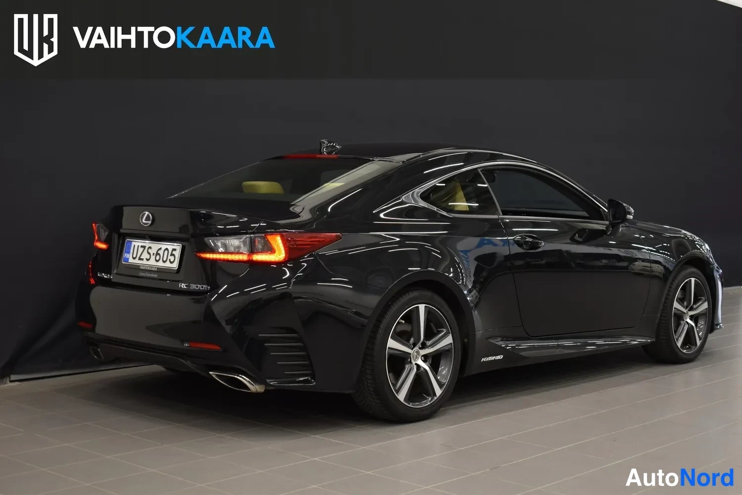 Musta Lexus RC 2017, ulkokuva 6 – Raisio