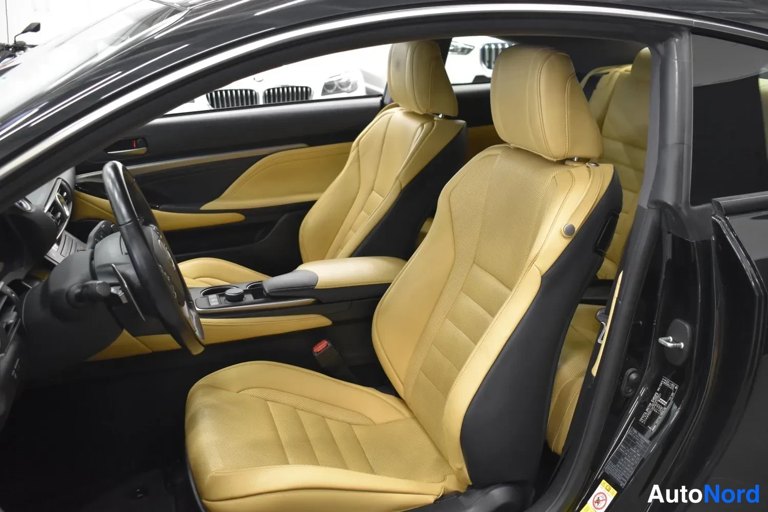 Musta Lexus RC 2017, ulkokuva 7 – Raisio